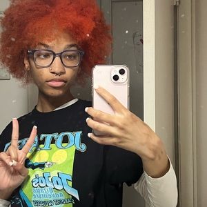 Meet your Posher, Lindsey